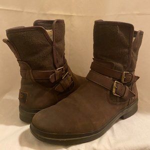 UGG Simmer's Women Boot Size 9 Waterproof